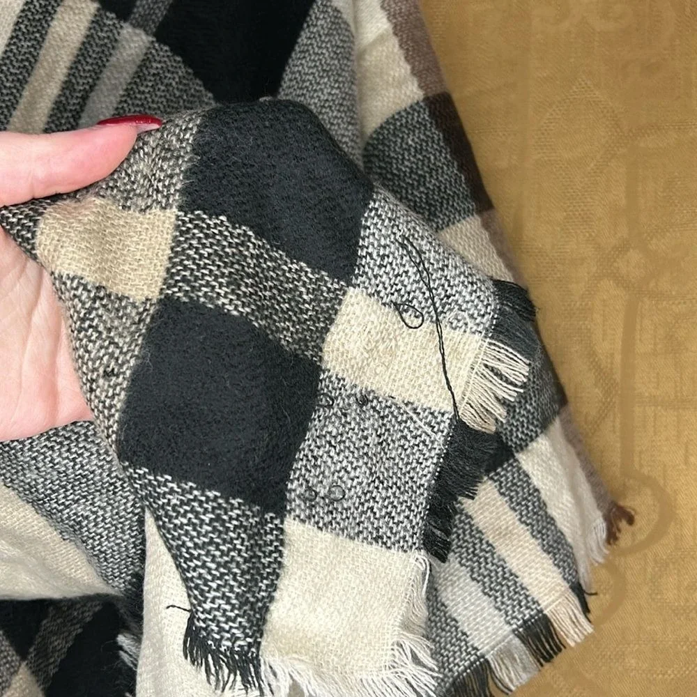 Plaid Open‎ Front Poncho Wrap Scarf Black White Brown OSFM Fall Neutral Cozy